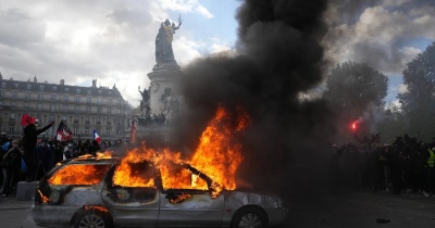 Oko 300 uhapšenih sa protesta u Francuskoj izvedeno pred sudiju