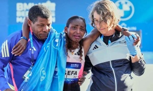 Tigst Asefa i Guje Adola slavili na Berlinskom maratonu