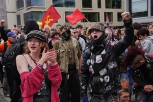 Učenici širom Nemačke protestuju protiv mogućeg obaveznog vojnog roka