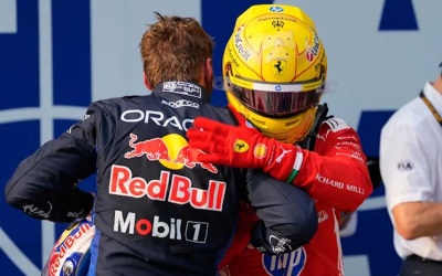 Hamilton želi borbu sa Verstapenom za pobedu na Sepangu