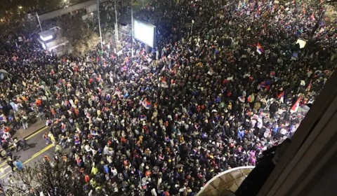 VJT: Na Slaviji se dogodila panična lančana reakcija, nije korišćen „zvučni top“