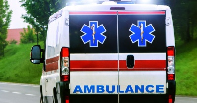 Pijan vozio suprugu i šestoro dece, automobil sleteo sa puta kod Alibunara