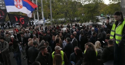 Podrška redakciji Nova.rs ispred sedišta na Novom Beogradu