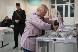 U Rusiji počeli parlamentarni izbori uz ograničeno učešće opozicije