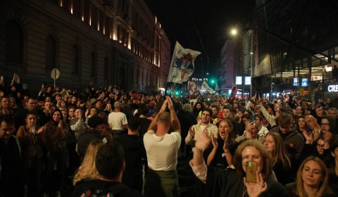 Hiljade ljudi na Slaviji pred završni miting Studentske liste