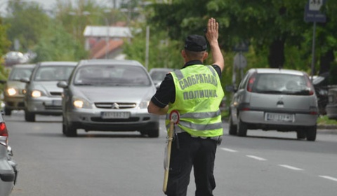 Za mesec i po dana u zonama škola otkriveno 44.561 saobraćajni prekršaj