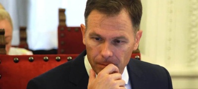 Država ima 460 milijardi dinara na računu, ali najveći deo novca potiče od zaduživanja