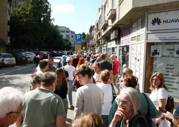 Transparentnost Srbija: Opštine i beležnici moraju jednako postupati prema svim listama