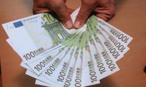 NBS: Evro sutra 117,4244 dinara