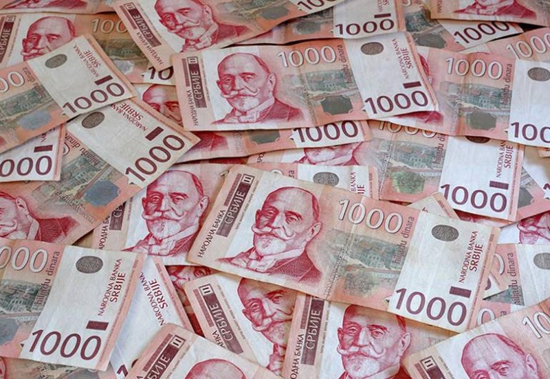 Zvanični srednji kurs: Evro danas 117,39 dinara
