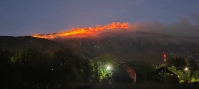 Požar na Suvoj planini i dalje van kontrole, kuće nisu ugrožene