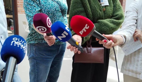 SafeJournalists: Srbija i Crna Gora hitno da istraže pretnje novinarima