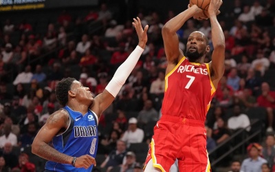 Hjuston slavio protiv Dalasa na otvaranju NBA sezone, Toronto deklasirao Čikago