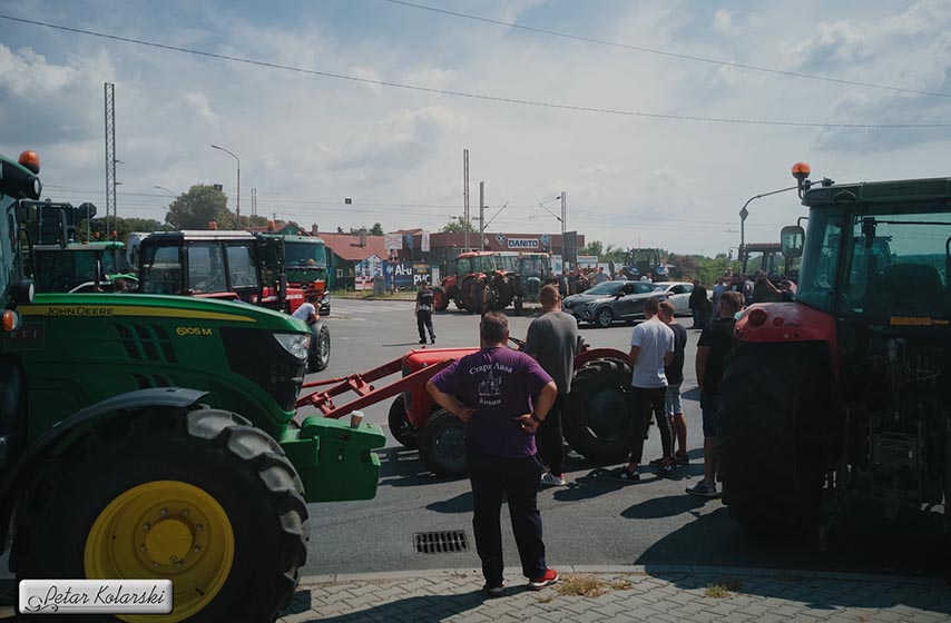 poljoprivrednici, protest, blokiran put, pancevo