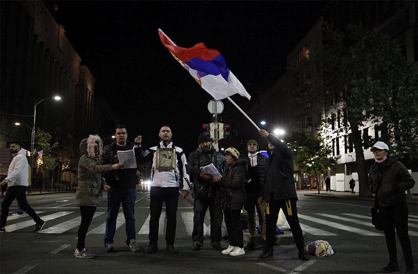 rejting, rejting stranaka, antivakseri, protesti