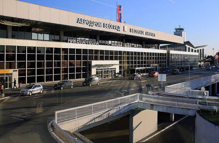 aerodrom beograd, prinudno sletanje