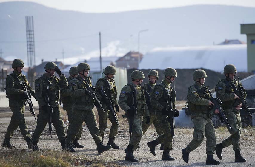 Džefri Hovenijer, članmstvo u nato, kosovo, vojska kosova