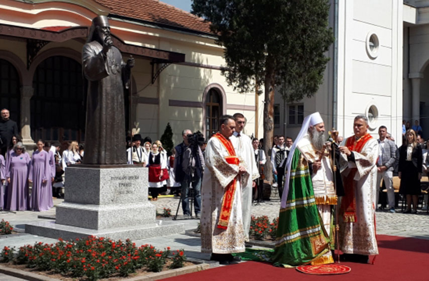 spomenik, patrijarh irinej, nis, srbija