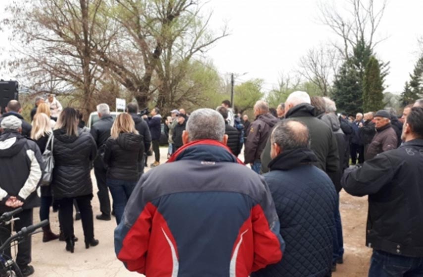 nis, protest, most, nisava, srbija