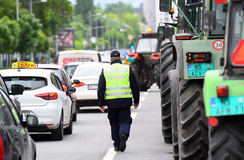 srbija, blokade puteva, poljoprivrednici