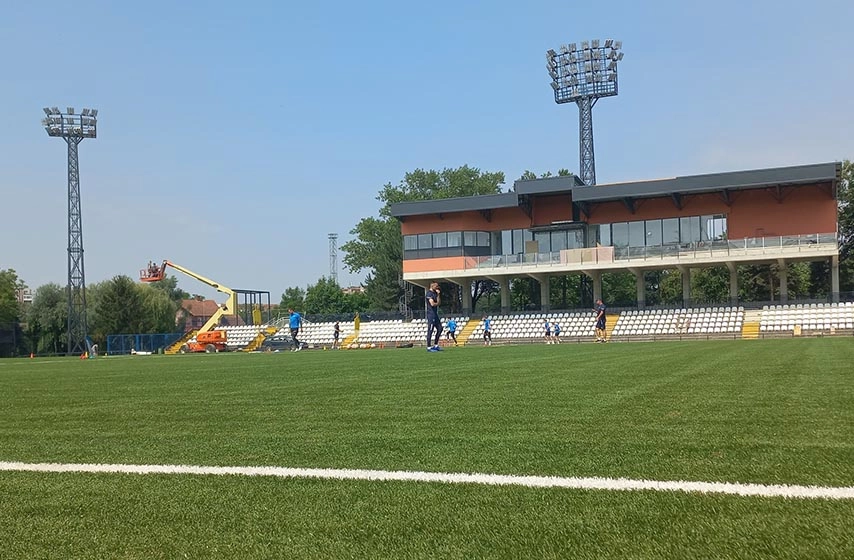 Triling asova potpisao ugovore za FK Železničar Pančevo