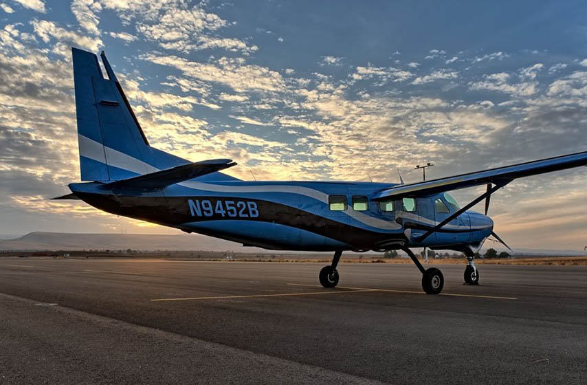 avion se spustio na autoput, amerika, k-013