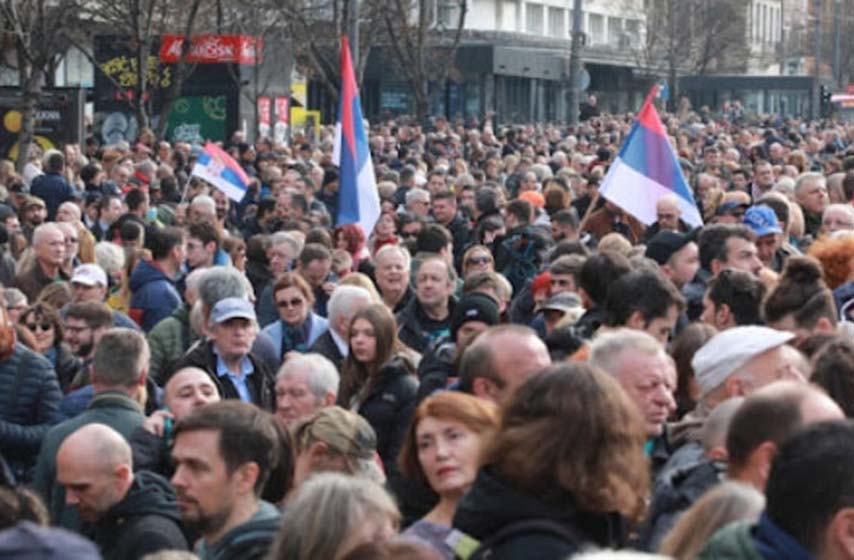 sudija ustavnog suda vladan petrov, k-013, vesti srbija, mirno okupljanje, protesti