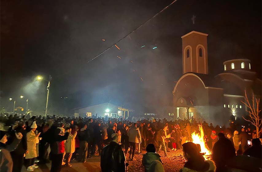 crkva svetog konstantina i carice jelene, pancevo, bozic, nalaganje badnjaka, liturgija, bogosluzenje, k-013, vesti pancevo