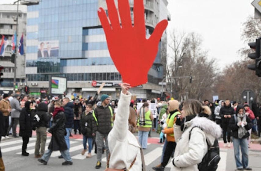 blokada u novom sadu, nozem na studente, k-013, vesti srbija, crna hronika