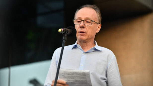 aleksandar vucic, rektor beogradskog univerziteta