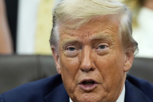 donald tramp, americke sankcije, k-013
