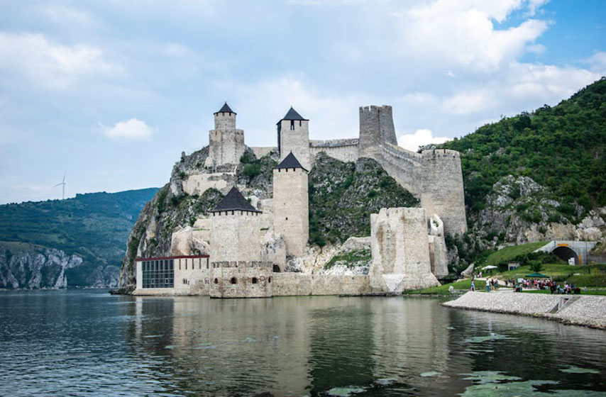 vikend na reci, dunav, golubac, pancevo, k-013