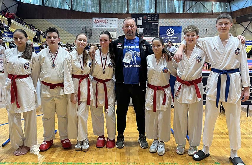 mladenovac, karate klub mladost, prvenstvo srbije, k-013, vesti pancevo, pancevo