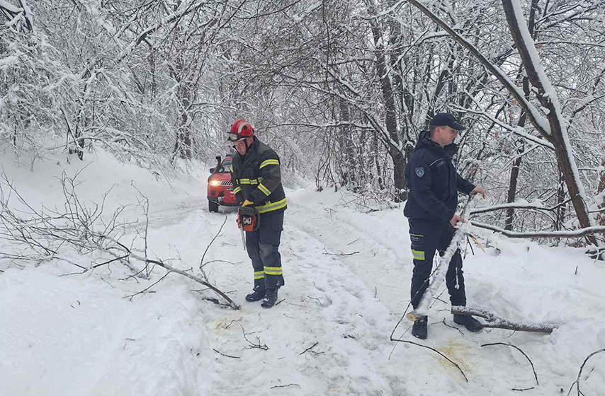 mup srbije, sektor za vanredne situacije, snezne padavine, srbija, vesti srbija, k-013