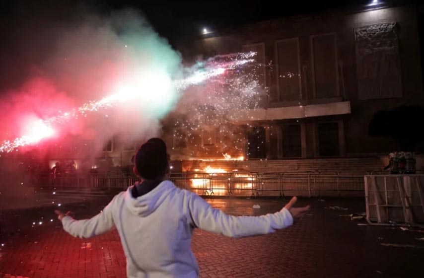 protest, tirana, k-013, vesti srbija