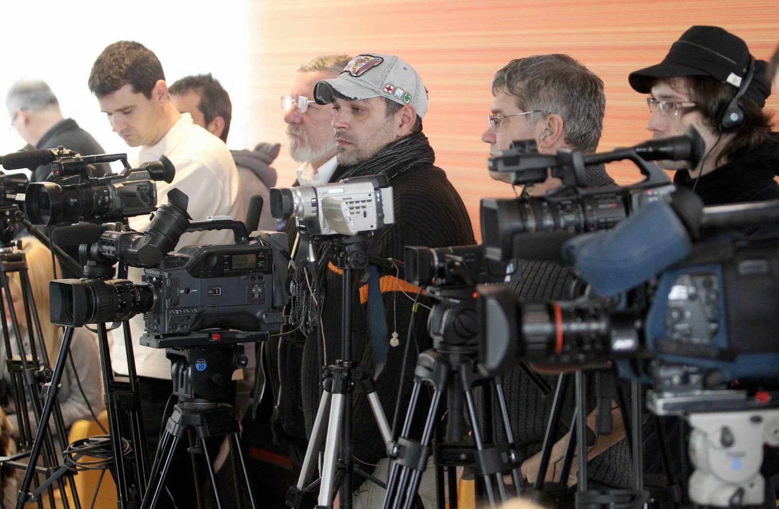 SafeJournalists, MFRR, novinari, Srbija, izbori, sloboda medija