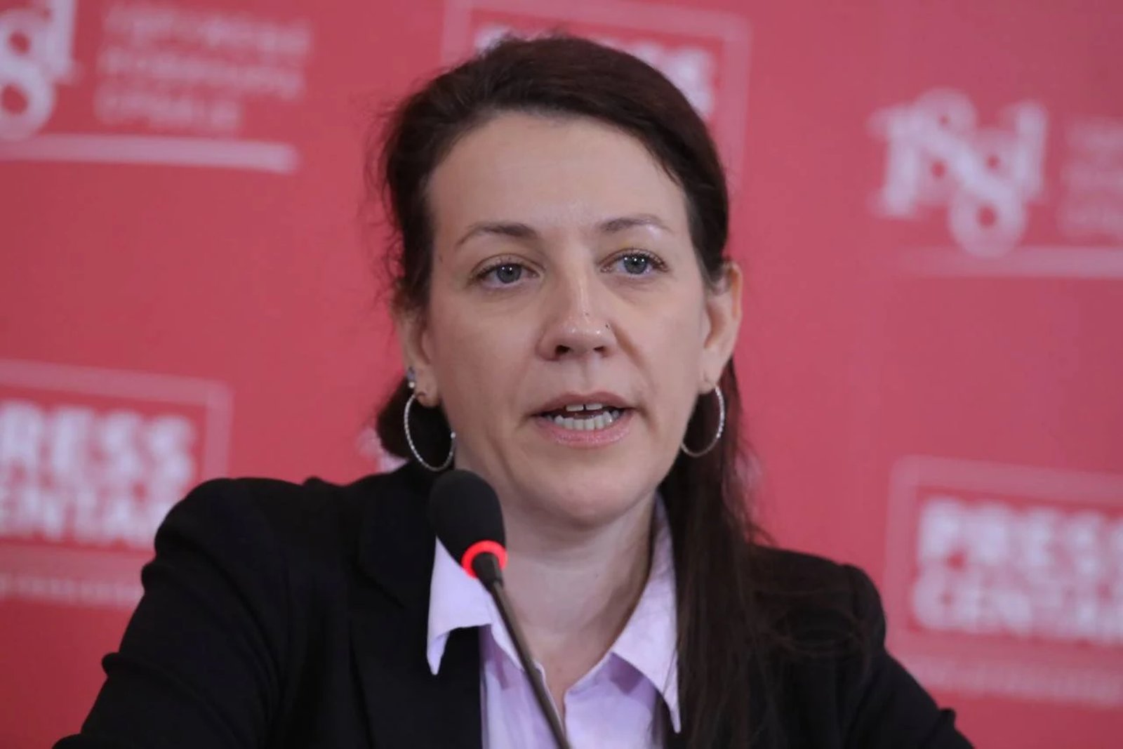 Jelena Jerinić, Studentska lista, Skupština Srbije, SNS, konstitutivna sednica