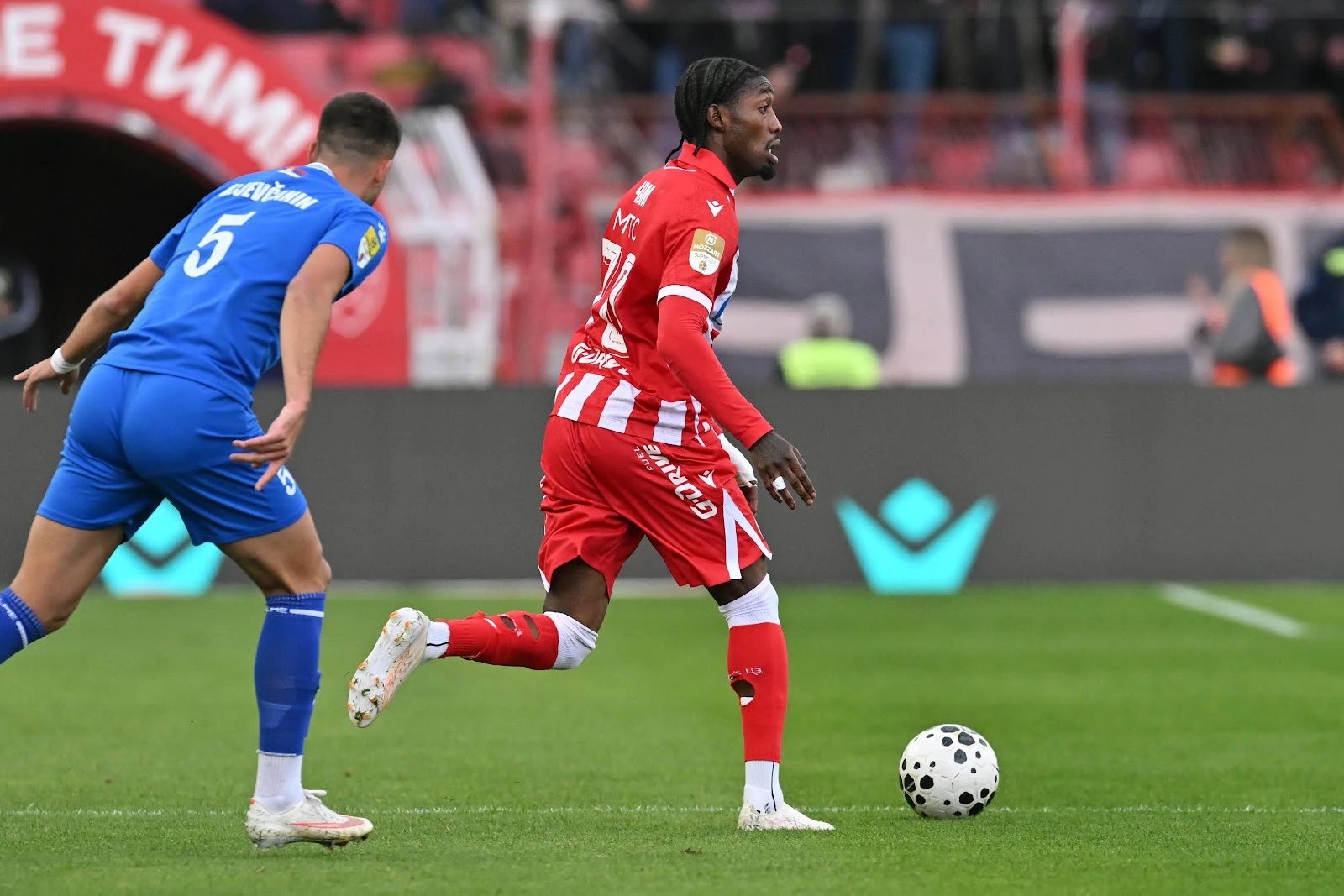 Crvena zvezda, Mladost Lučani, Super liga Srbije, 12. kolo, rezultat, tabela