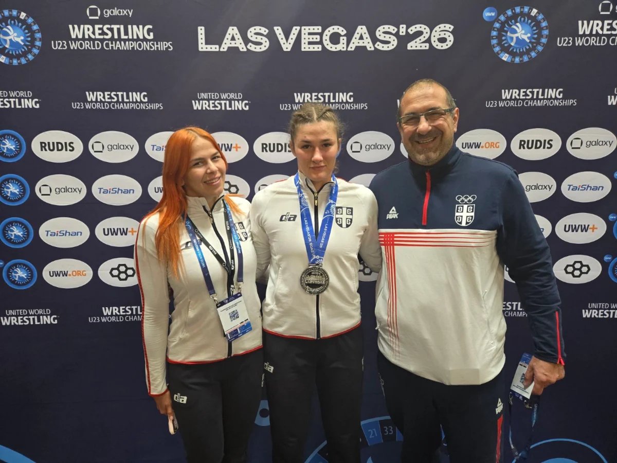 Evelin Ujhelji, rvanje, Svetsko prvenstvo do 23 godine, srebrna medalja, Las Vegas, Srbija