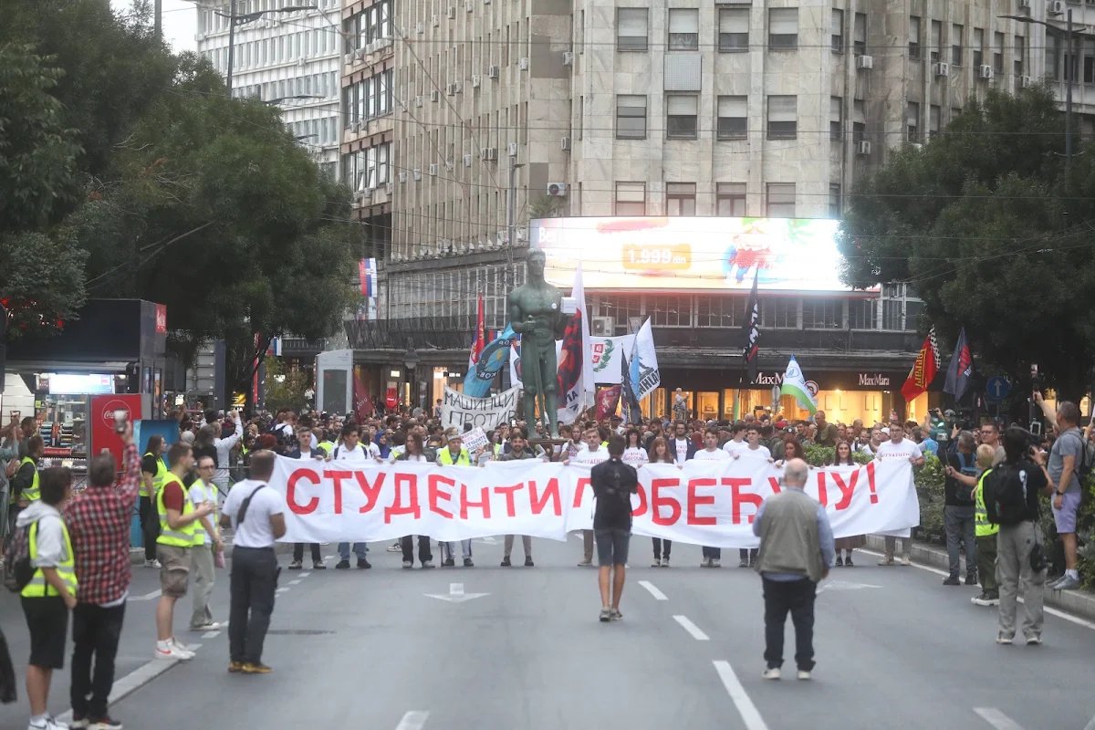 Studenti u blokadi, Novi Sad, SNS, Trg slobode, miting, Srpska napredna stranka