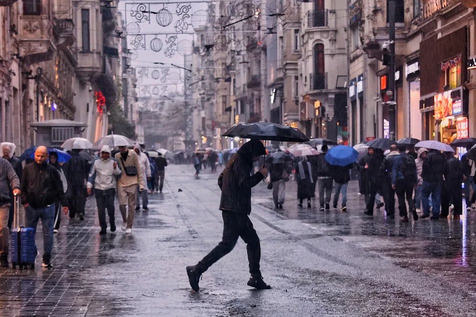 Istanbul, poplave, škole, Er Srbija, letovi, Izmir