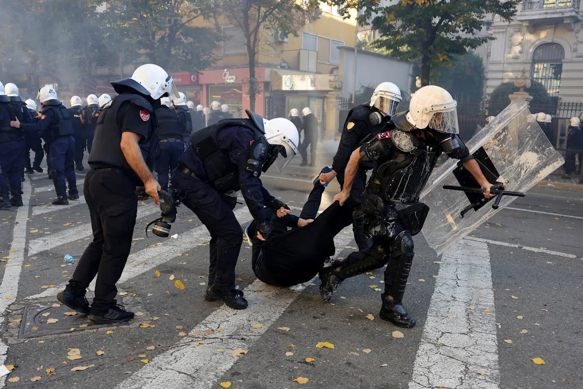 Edi Rama, Tirana, studentski protesti, Albanija, ostavka, Evropska unija