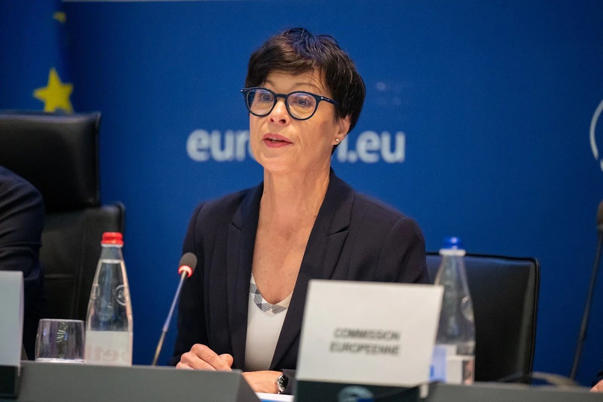 Marta Kos, Kosovo, Specijalizovana veća, Evropska unija, Zakon o Specijalizovanim većima